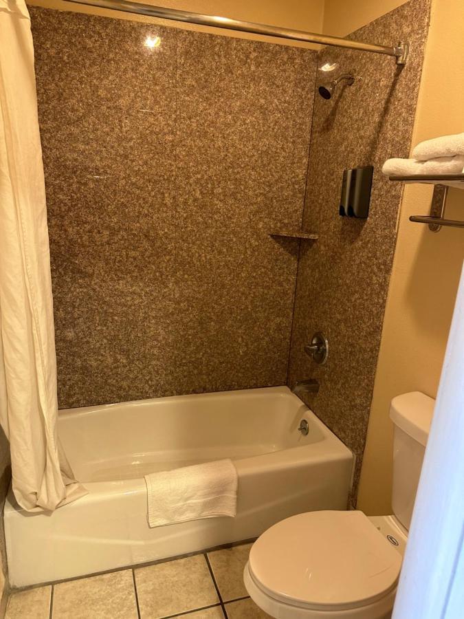Colonial Inn Hammond Luaran gambar