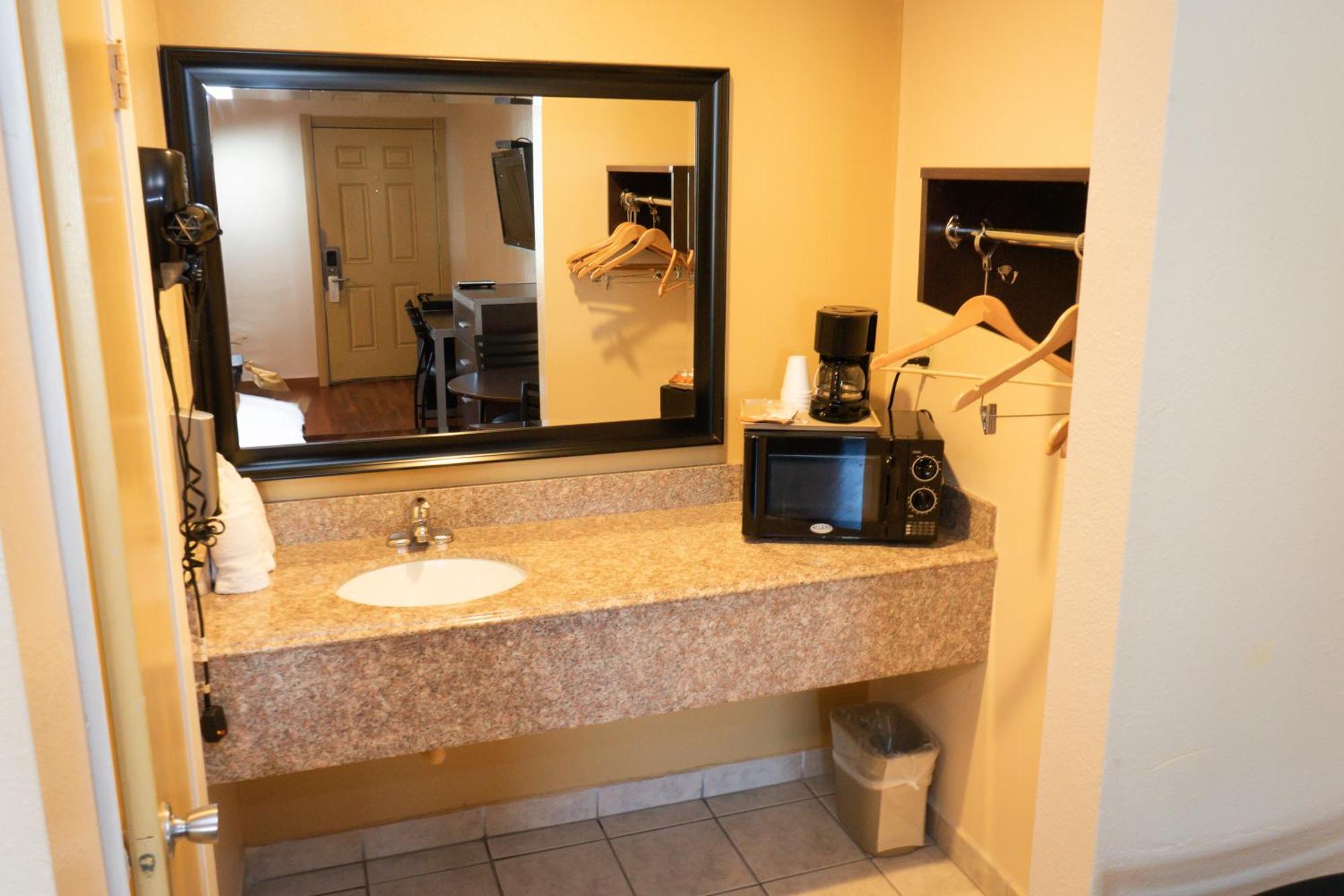 Colonial Inn Hammond Luaran gambar