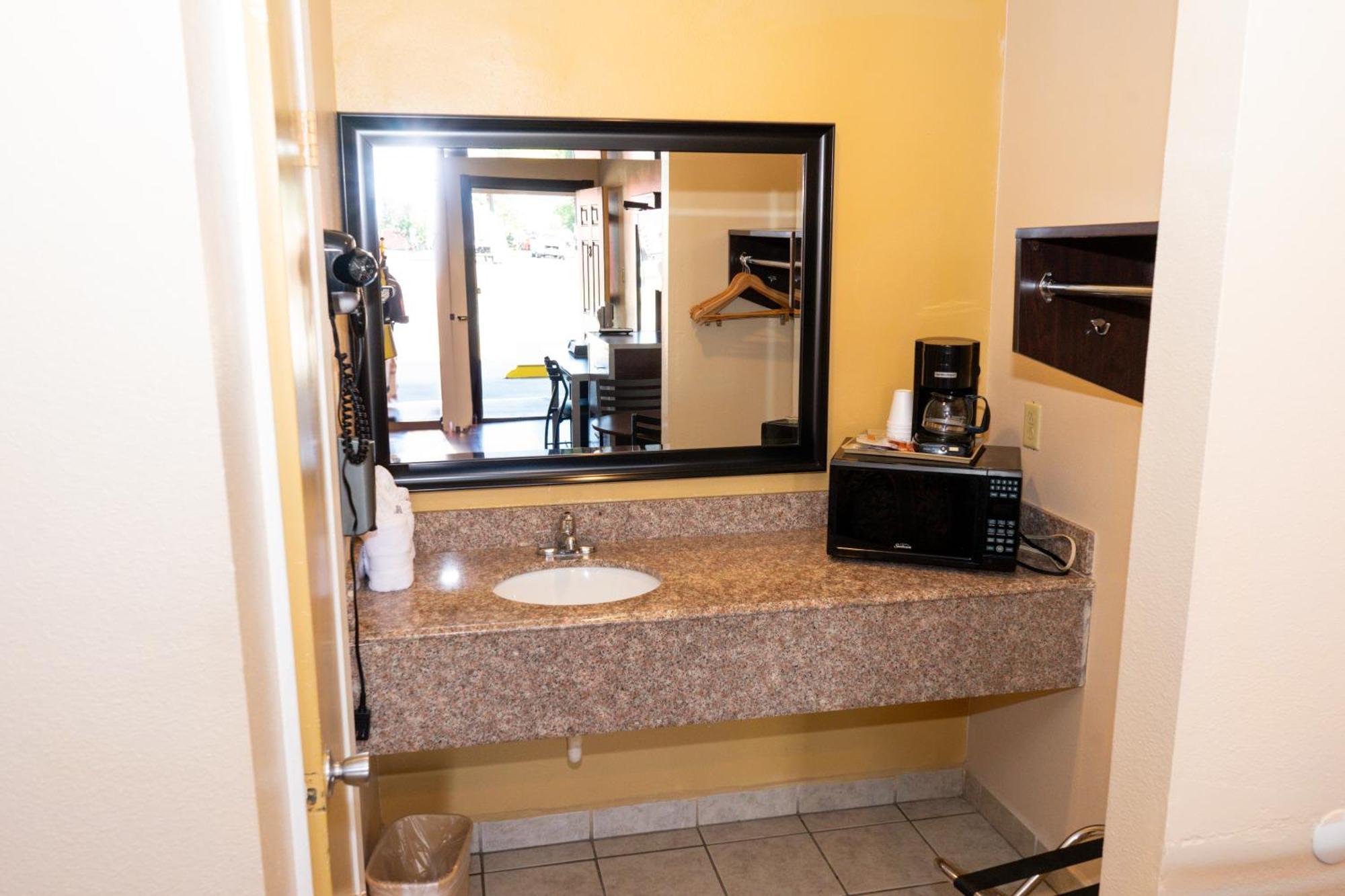 Colonial Inn Hammond Luaran gambar
